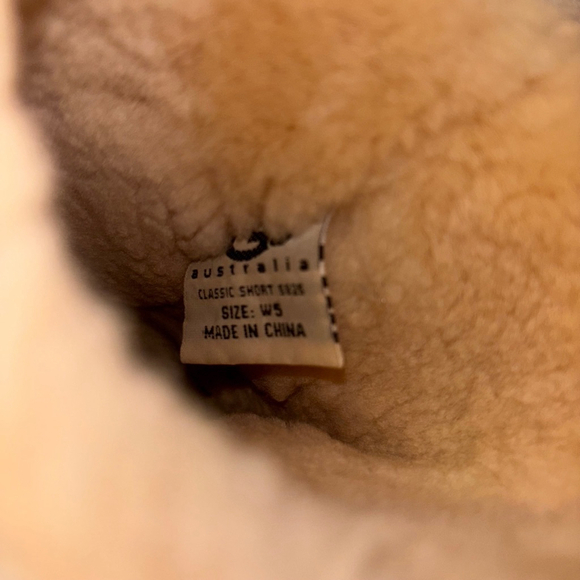 UGG tan brown boots with fuzz liner, size 5 - Picture 5 of 5